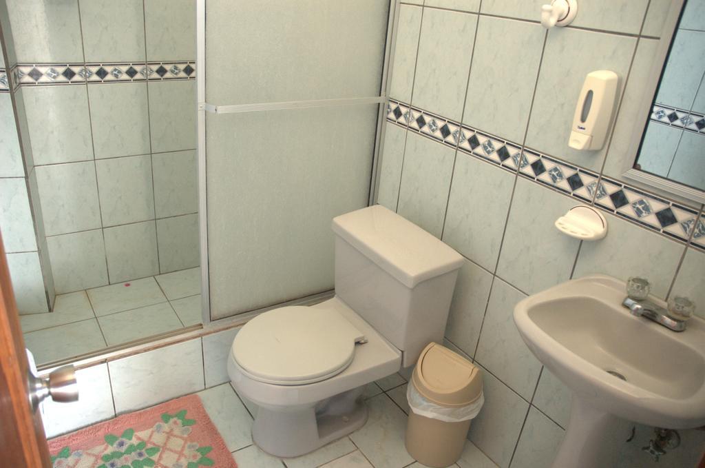 Hostal La Isla Del Descanso Пуэрто-Вильямиль Экстерьер фото