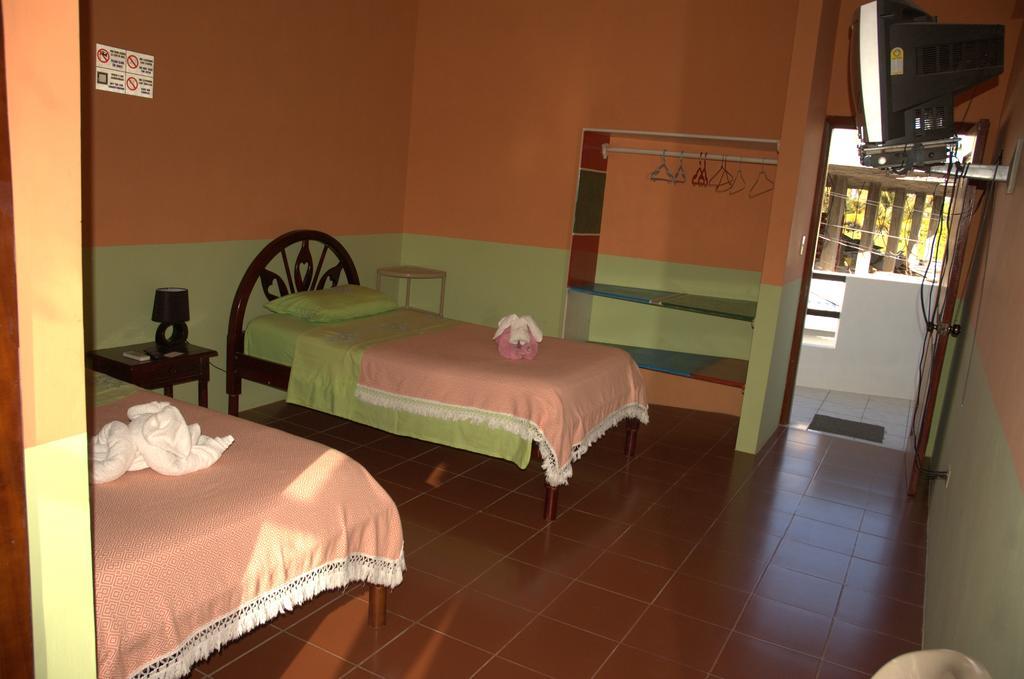 Hostal La Isla Del Descanso Пуэрто-Вильямиль Экстерьер фото