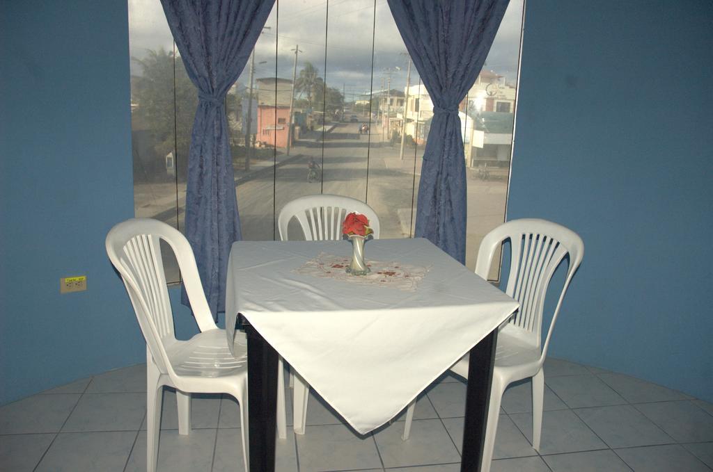 Hostal La Isla Del Descanso Пуэрто-Вильямиль Экстерьер фото