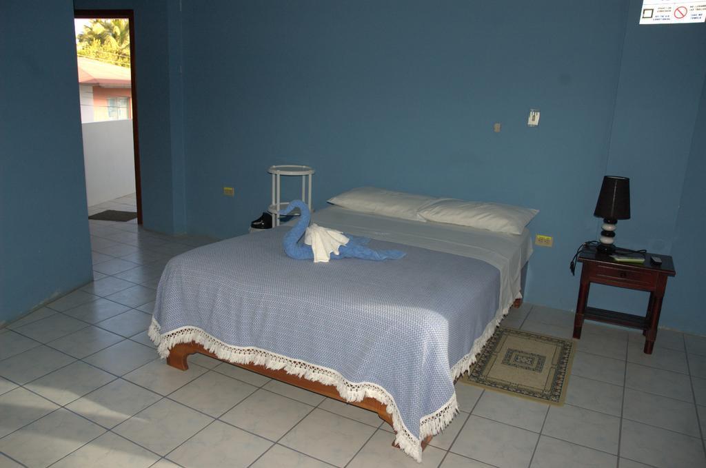 Hostal La Isla Del Descanso Пуэрто-Вильямиль Экстерьер фото