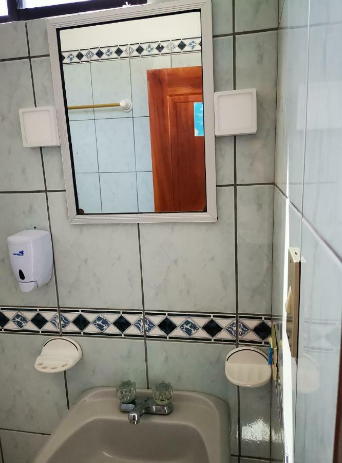 Hostal La Isla Del Descanso Пуэрто-Вильямиль Экстерьер фото